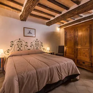 ca-montalcino.it-tuscanyhotel.com/